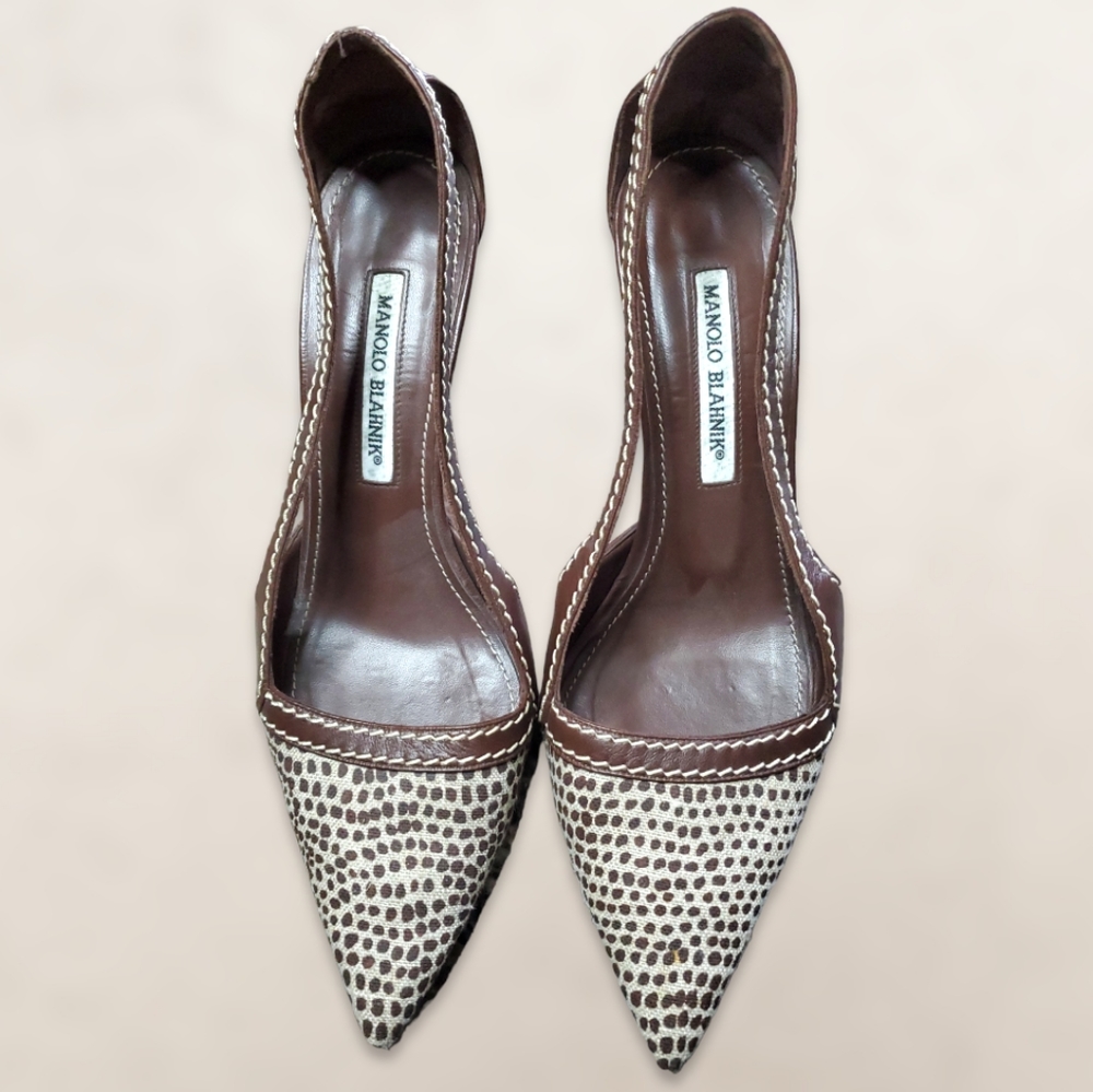 Manolo Blahnik Tifo Canvas-Toe Pump, Chocolate Size 40 - Picture 2 of 8